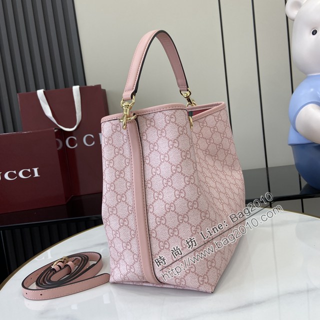 Gucci專櫃古馳最新款Emblem系列小號肩背包 jh2630型號：815103